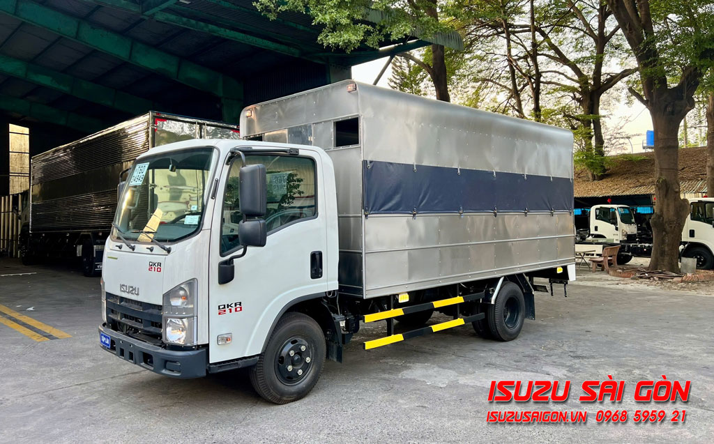 Xe Tải Isuzu Dành Cho Trung Tâm Dạy Lái C1 – Chuẩn Cục Đăng Kiểm, Giá Ưu Đãi